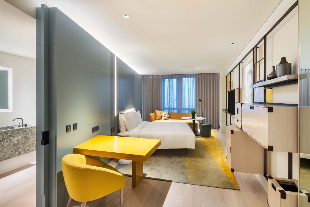 Booking Your Visit to Seolleung Pool Salon